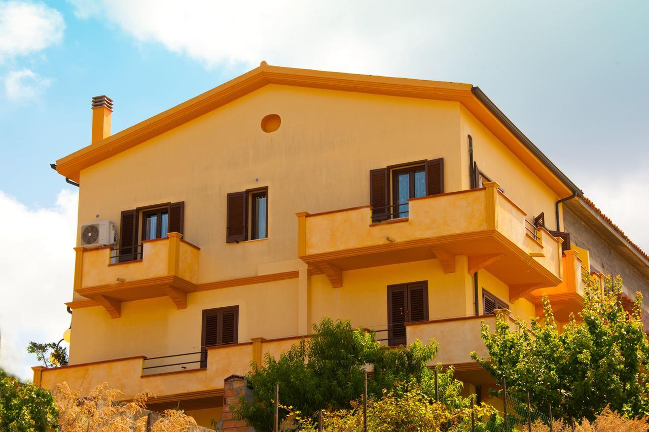 Casa Vacanze Sandalia Боса Экстерьер фото
